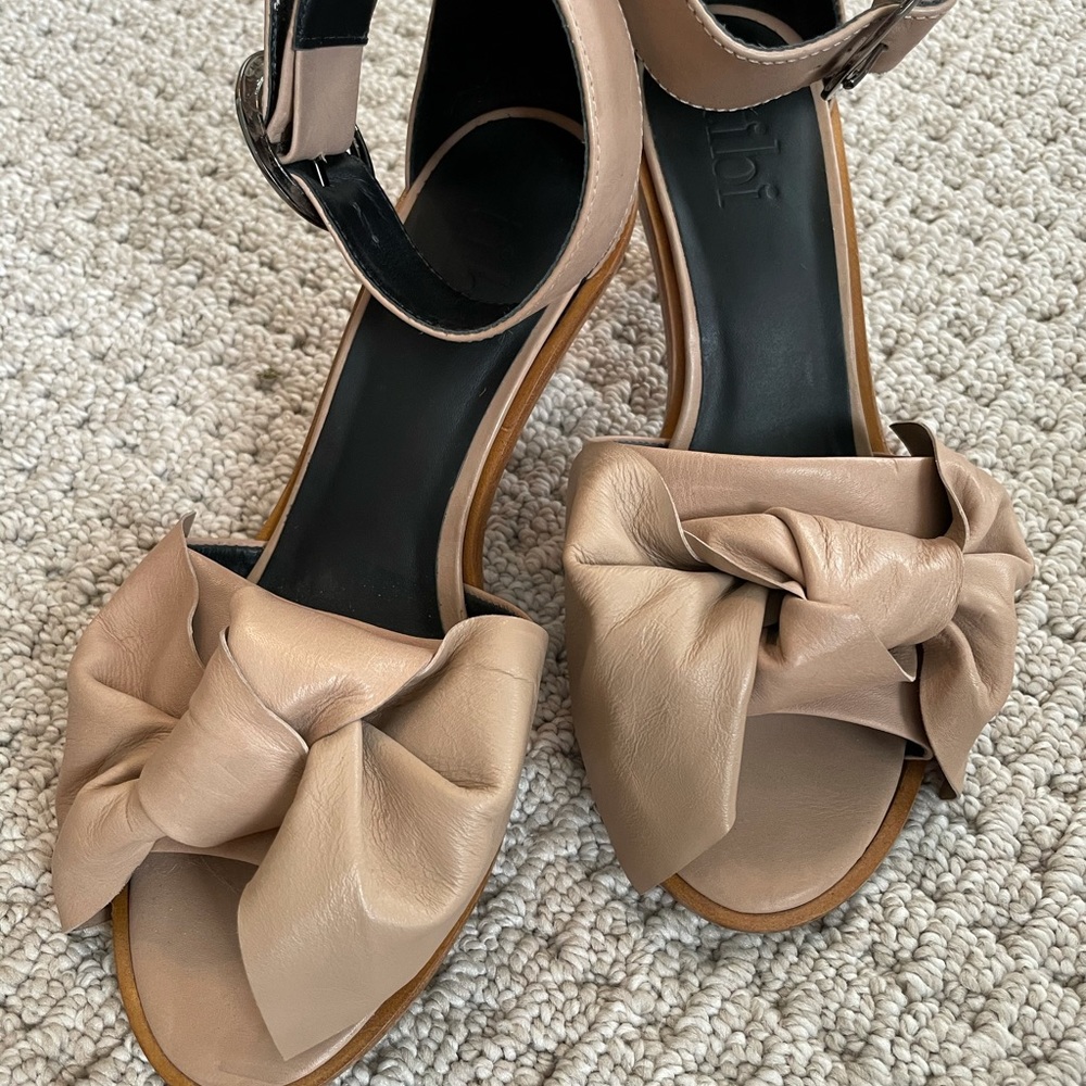 New! Tibi beauties in soft taupe leather